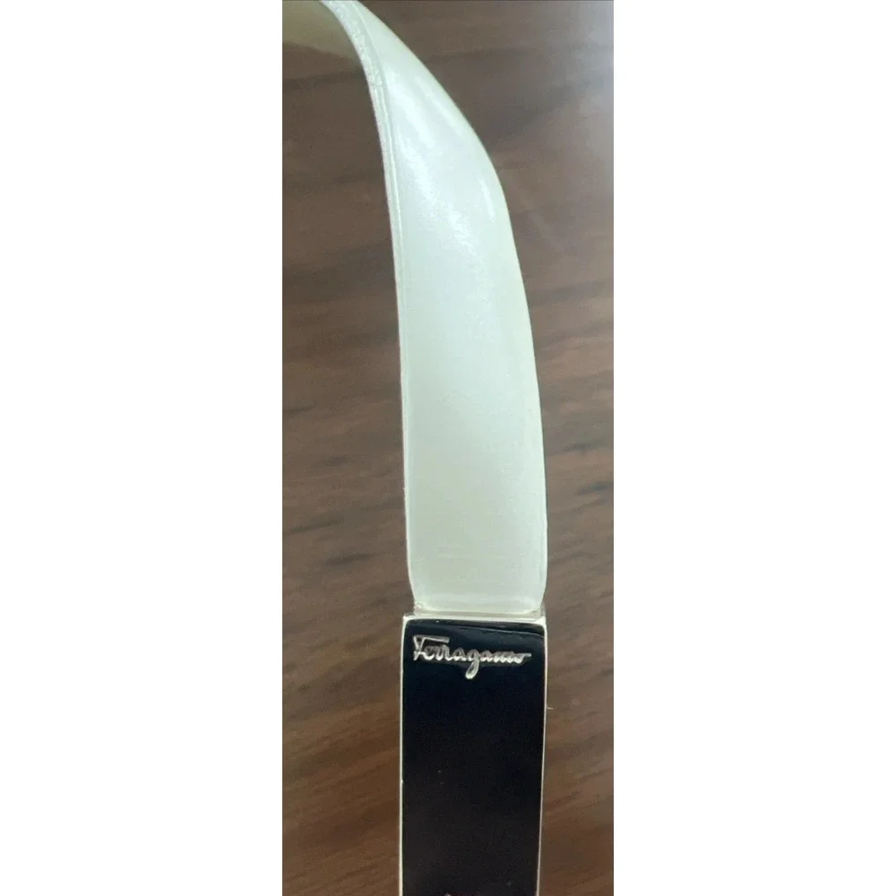 Ferragamo Luxury Leather Silver Chain Link Belt Ivory Pearlized Skinny S Italy